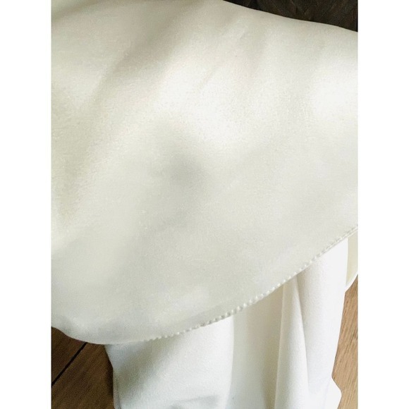 $260 BETSY and ADAM Jordan Draped Arm Scuba Crepe Sheath White Dress SIZE 6 EUC - Picture 9 of 9